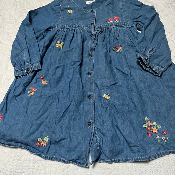 Next Embroidered Bee Floral Chambray Outfit Size 2/3 - Picture 4 of 8